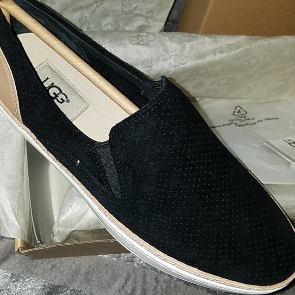 Ugg for women size 11 - Picture 3 of 7